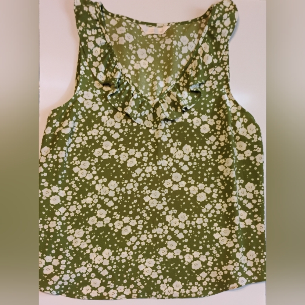 LC Lauren Conrad Green Ruffled Sleeveless‎ Blouse Size L